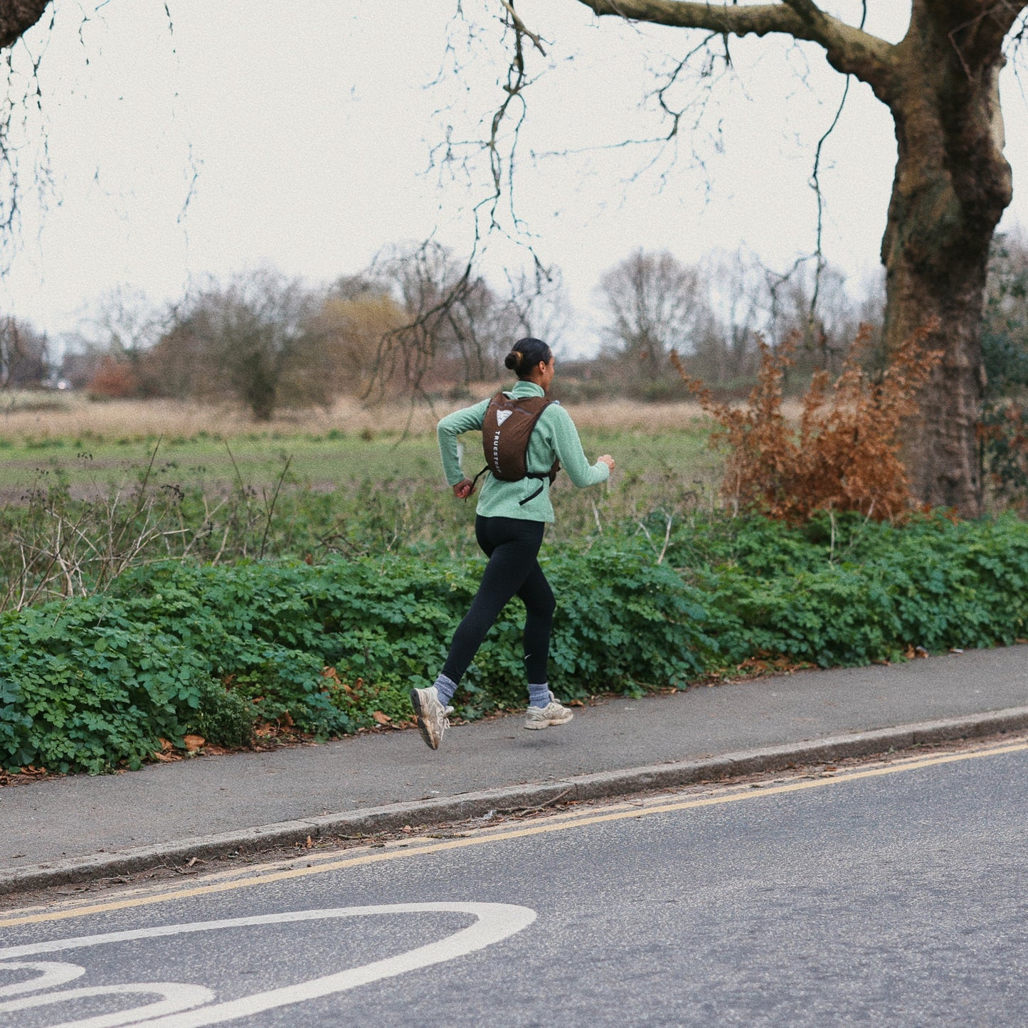 Sensu Vest 6L with Soft Flask Straw 500ml- Brown